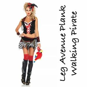 Leg Avenue Sexy Plank Walking Pirate Costume